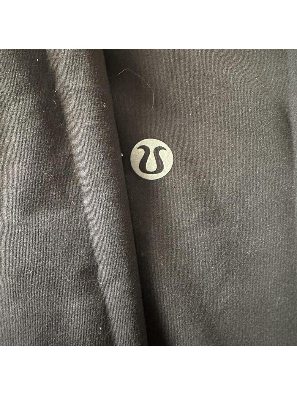 Lululemon Women's Black Legging - Picture 2 of 3